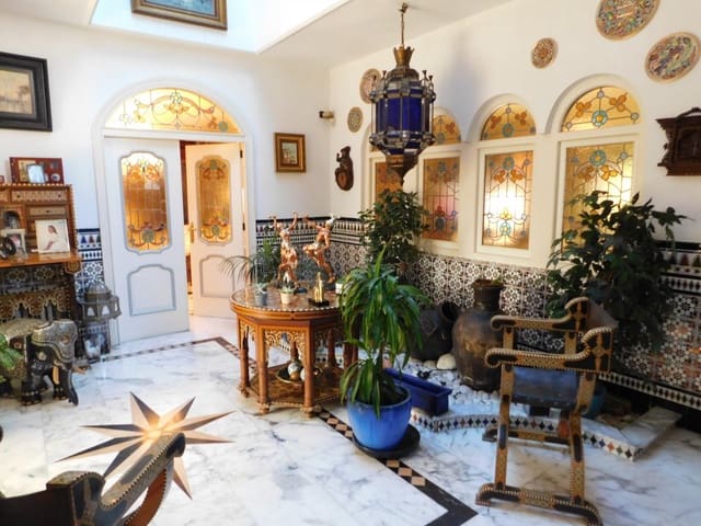 6 soveværelse Villa til salg i Nueva Torrevieja, Torrevieja med swimmingpool - € 1.498.000 (Ref: 6571947)