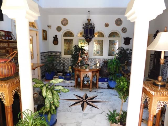 6 soveværelse Villa til salg i Nueva Torrevieja, Torrevieja med swimmingpool - € 1.498.000 (Ref: 6571947)