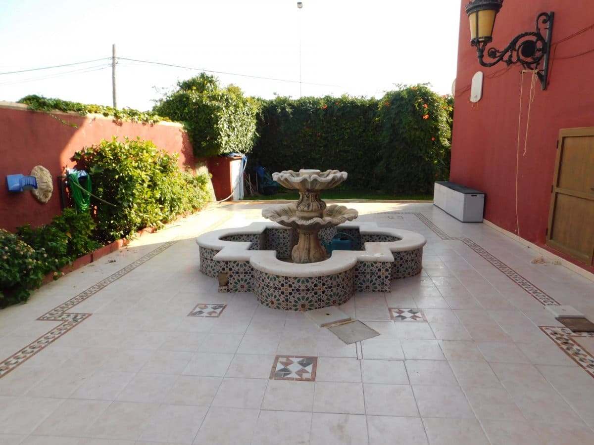 6 soveværelse Villa til salg i Torrevieja med swimmingpool - € 1.498.000 (Ref: 6571947)