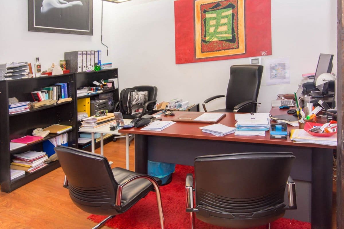 5 bedroom Commercial for sale in Torrevieja - € 170,000 (Ref: 6571968)