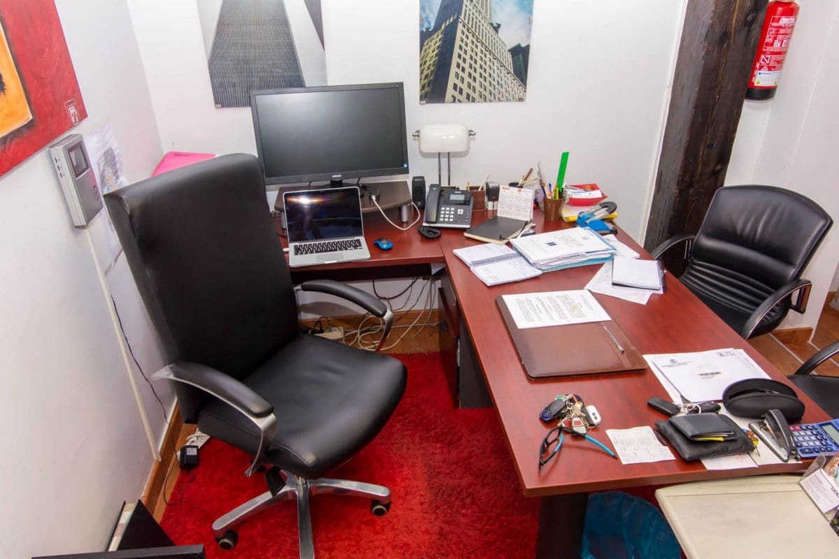 5 bedroom Commercial for sale in Torrevieja - € 170,000 (Ref: 6571968)