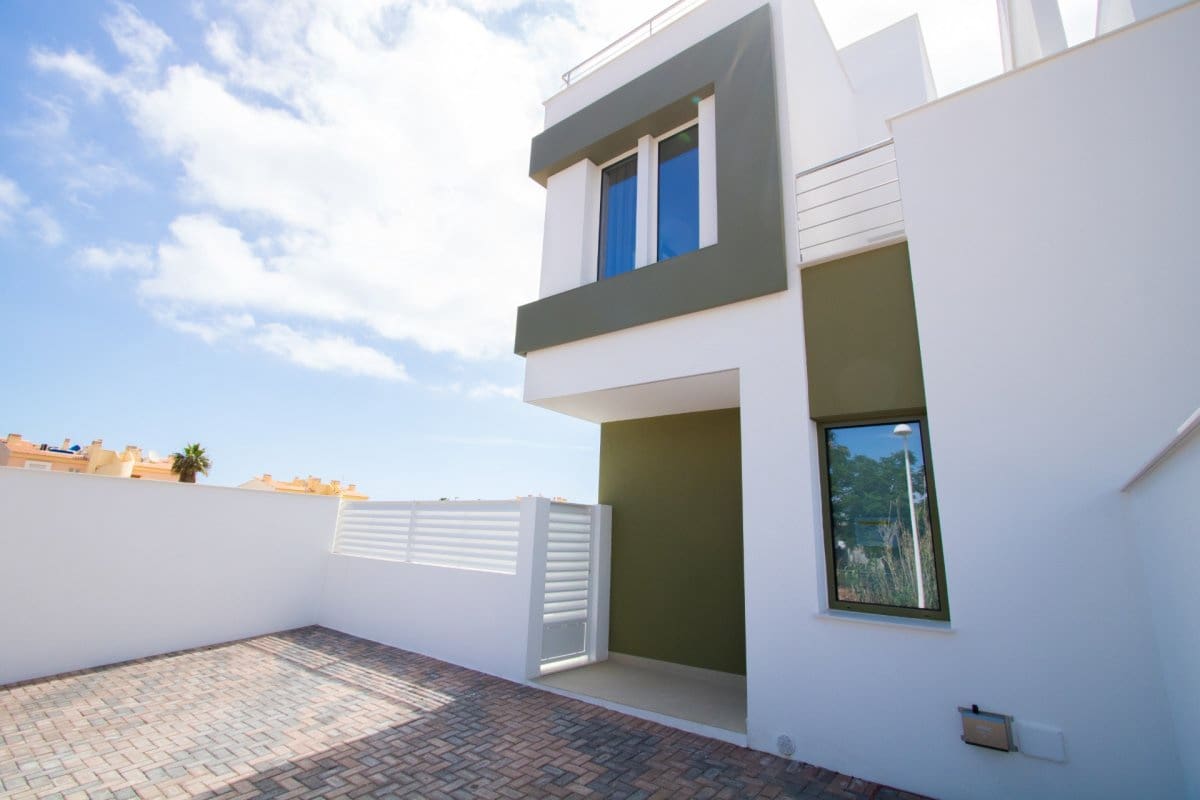 3 soveværelse Rækkehus til salg i Denia med swimmingpool - € 430.000 (Ref: 6571995)