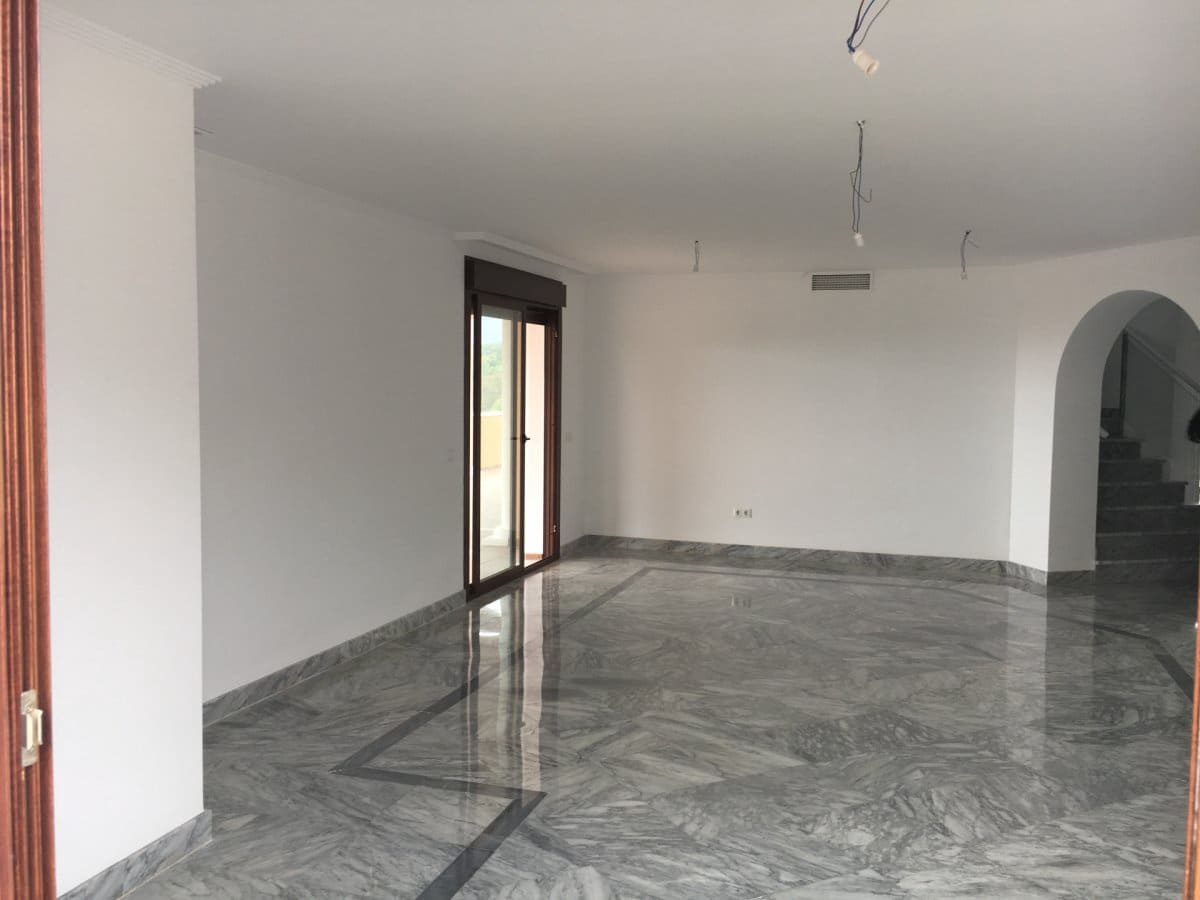 4 bedroom Penthouse for sale in Golden Mile with pool garage - € 1,340,000 (Ref: 6572040)