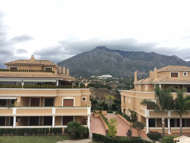 4 soverom Penthouse til salgs i Golden Mile, Marbella med svømmebasseng garasje - € 1 340 000 (Ref: 6572040)