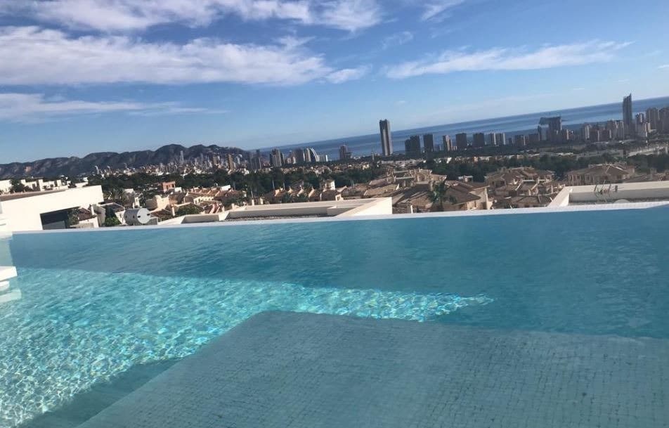 4 bedroom Villa for sale in Finestrat with pool garage - € 1,400,000 (Ref: 6601971)