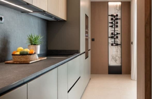 2 sypialnia Penthouse na sprzedaż w Marbella Centro, Marbella z garażem - 1 463 000 € (Ref: 6892780)