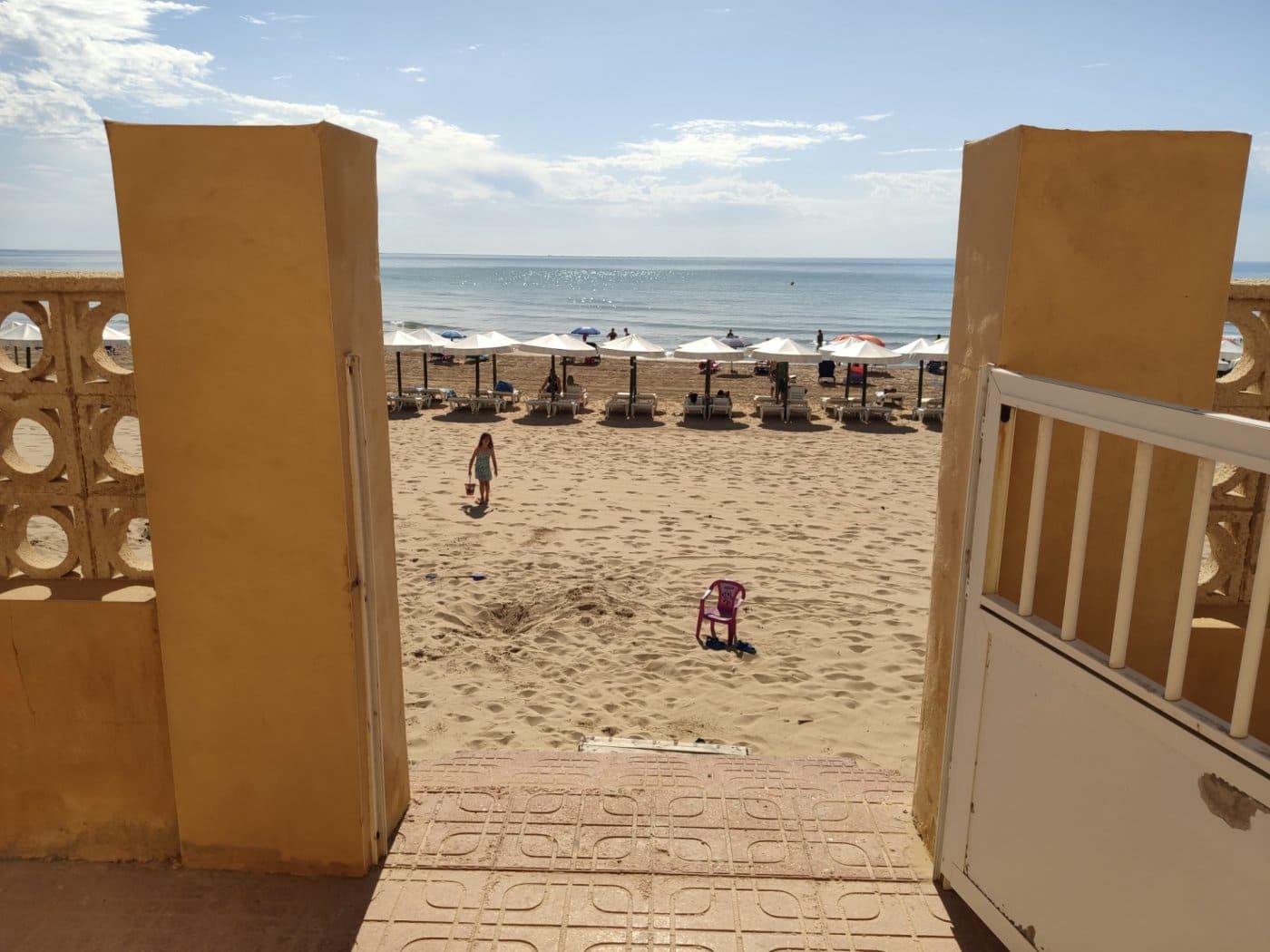 7 sypialnia Willa na sprzedaż w Guardamar del Segura z garażem - 759 000 € (Ref: 6940180)