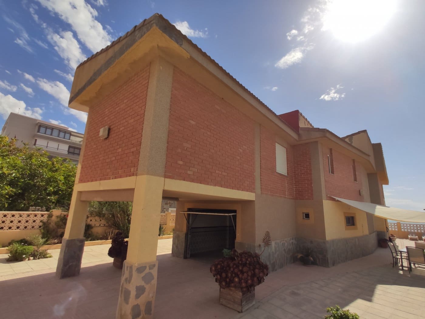 7 sypialnia Willa na sprzedaż w Guardamar del Segura z garażem - 759 000 € (Ref: 6940180)