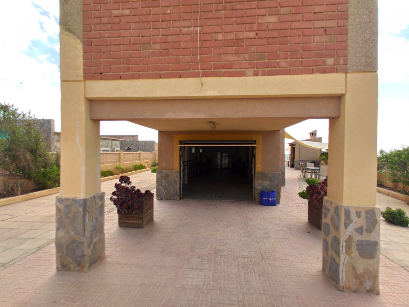 7 sypialnia Willa na sprzedaż w Guardamar del Segura z garażem - 759 000 € (Ref: 6940180)