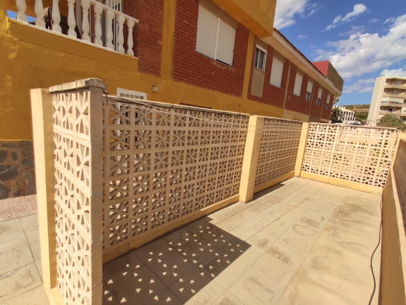 7 sypialnia Willa na sprzedaż w Guardamar del Segura z garażem - 759 000 € (Ref: 6940180)