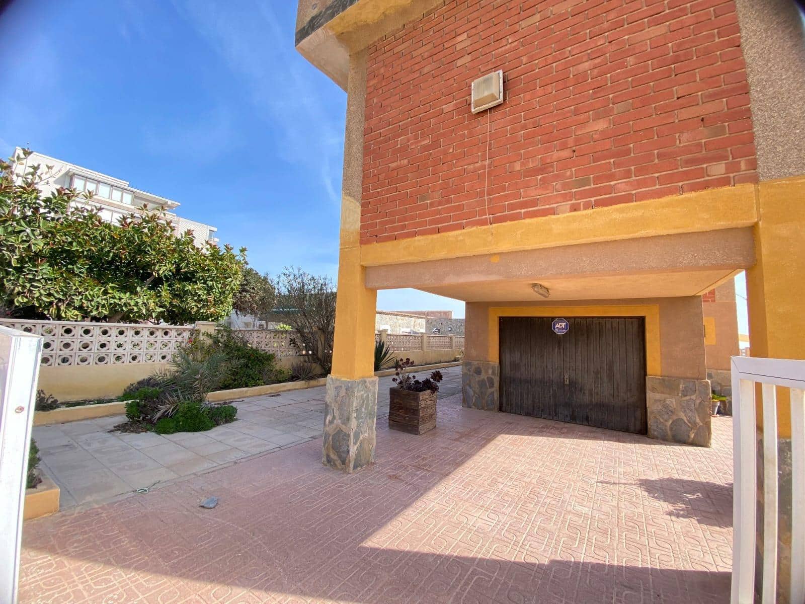 7 sypialnia Willa na sprzedaż w Guardamar del Segura z garażem - 759 000 € (Ref: 6940180)