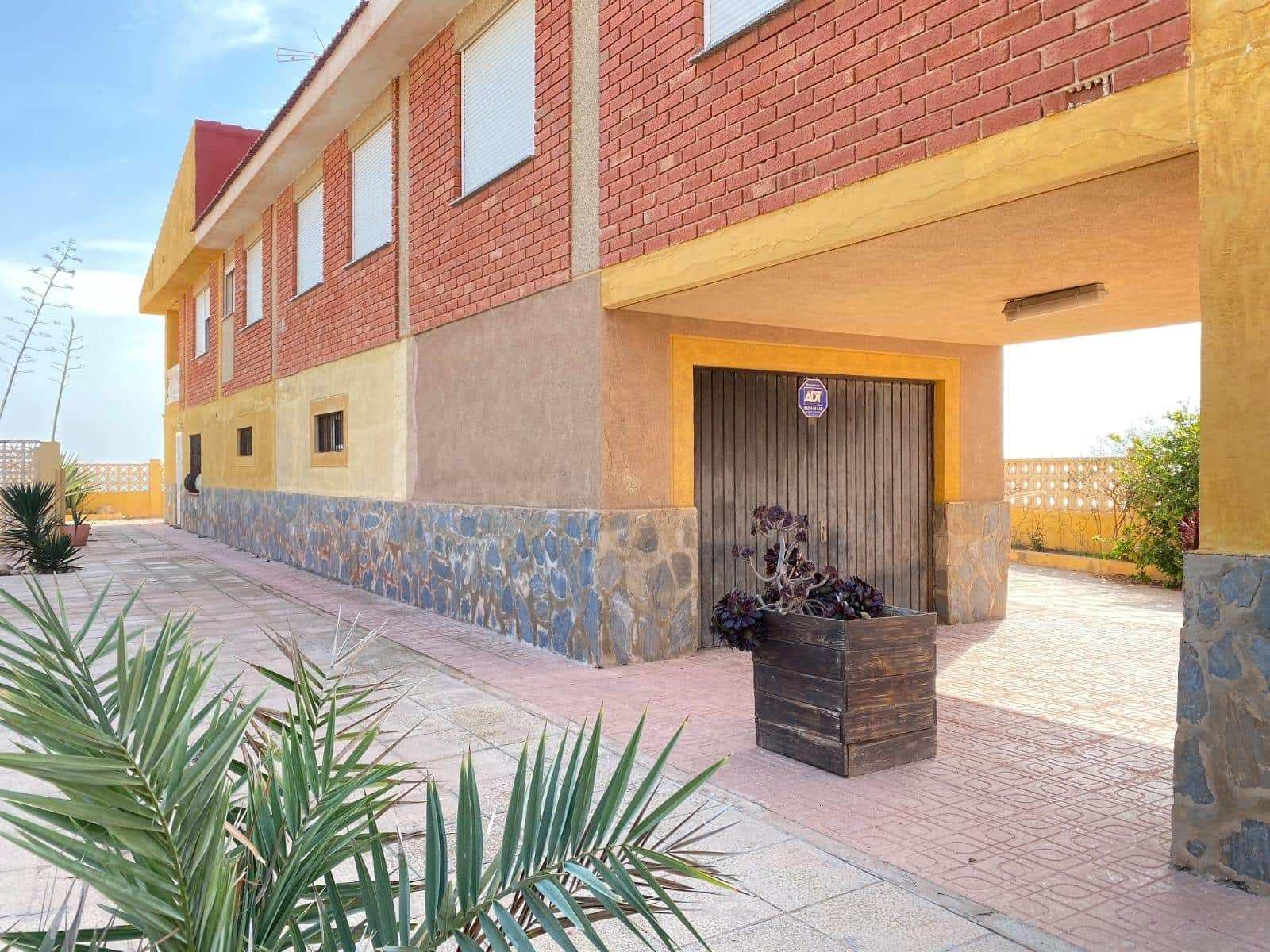 7 sypialnia Willa na sprzedaż w Guardamar del Segura z garażem - 759 000 € (Ref: 6940180)