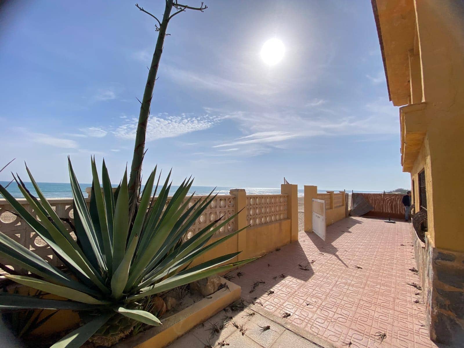 7 sypialnia Willa na sprzedaż w Guardamar del Segura z garażem - 759 000 € (Ref: 6940180)