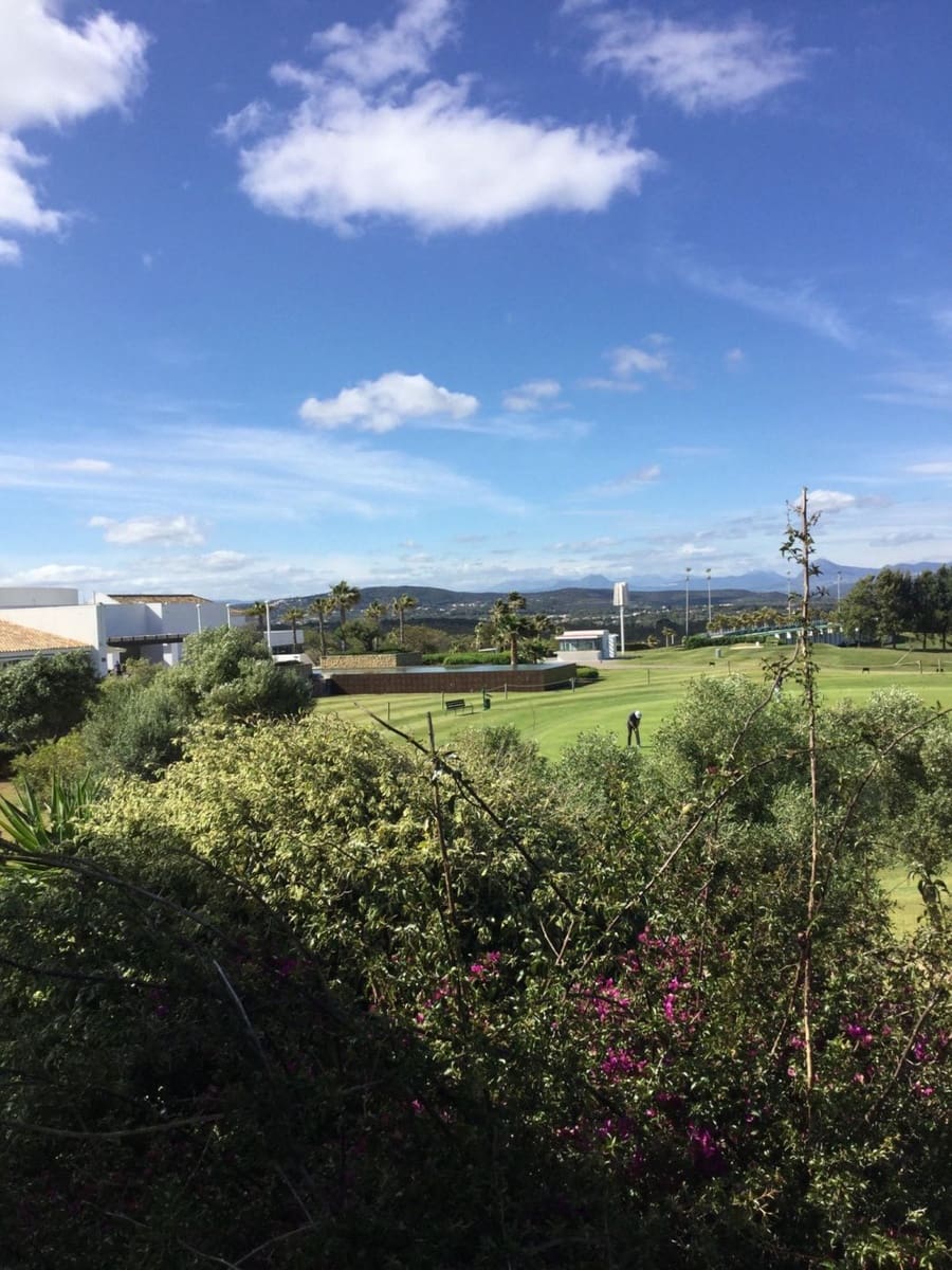 3 bedroom Villa for sale in La Alcaidesa with pool - € 420,000 (Ref: 6963530)