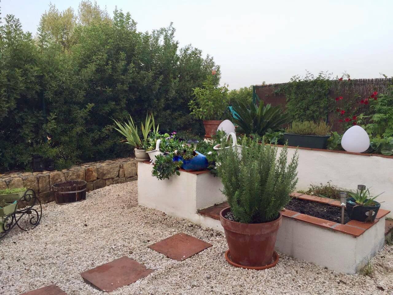 3 bedroom Villa for sale in La Alcaidesa with pool - € 420,000 (Ref: 6963530)