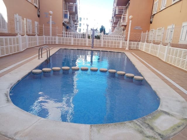 1 makuuhuone Huoneisto vuokrattavana paikassa Torrevieja mukana uima-altaan - 650 € (Ref: 7133644)