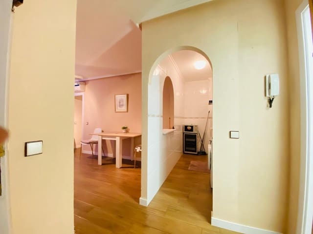 1 makuuhuone Huoneisto vuokrattavana paikassa Punta Prima, Torrevieja mukana uima-altaan 
autotalli - 750 € (Ref: 7546810)