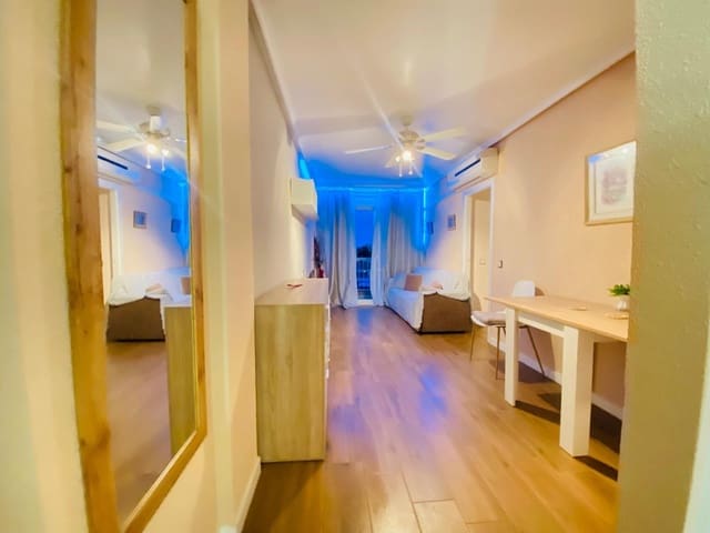 1 makuuhuone Huoneisto vuokrattavana paikassa Punta Prima, Torrevieja mukana uima-altaan 
autotalli - 750 € (Ref: 7546810)