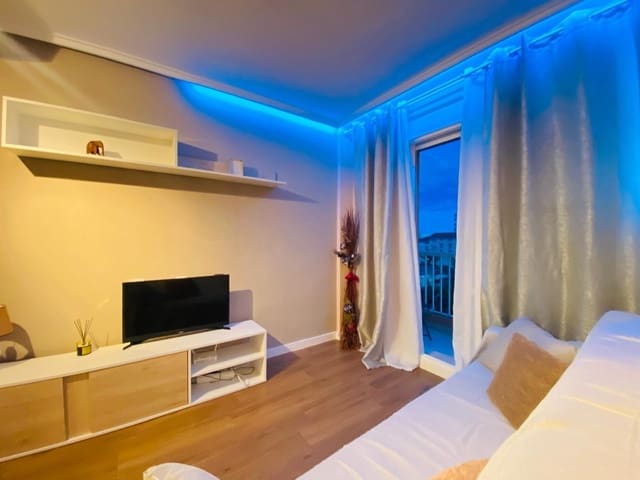 1 makuuhuone Huoneisto vuokrattavana paikassa Punta Prima, Torrevieja mukana uima-altaan 
autotalli - 750 € (Ref: 7546810)