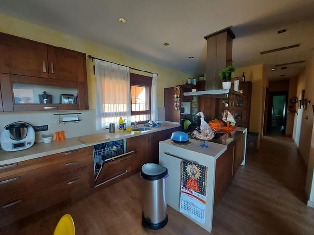 4 sypialnia Willa na sprzedaż w Santiago de la Ribera, San Javier z basenem garażem - 895 000 € (Ref: 7694129)