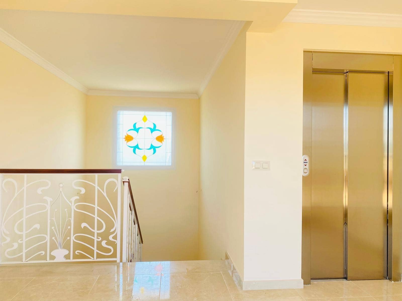 7 bedroom Villa for sale in Cabo Roig with pool garage - € 1,679,000 (Ref: 8377592)