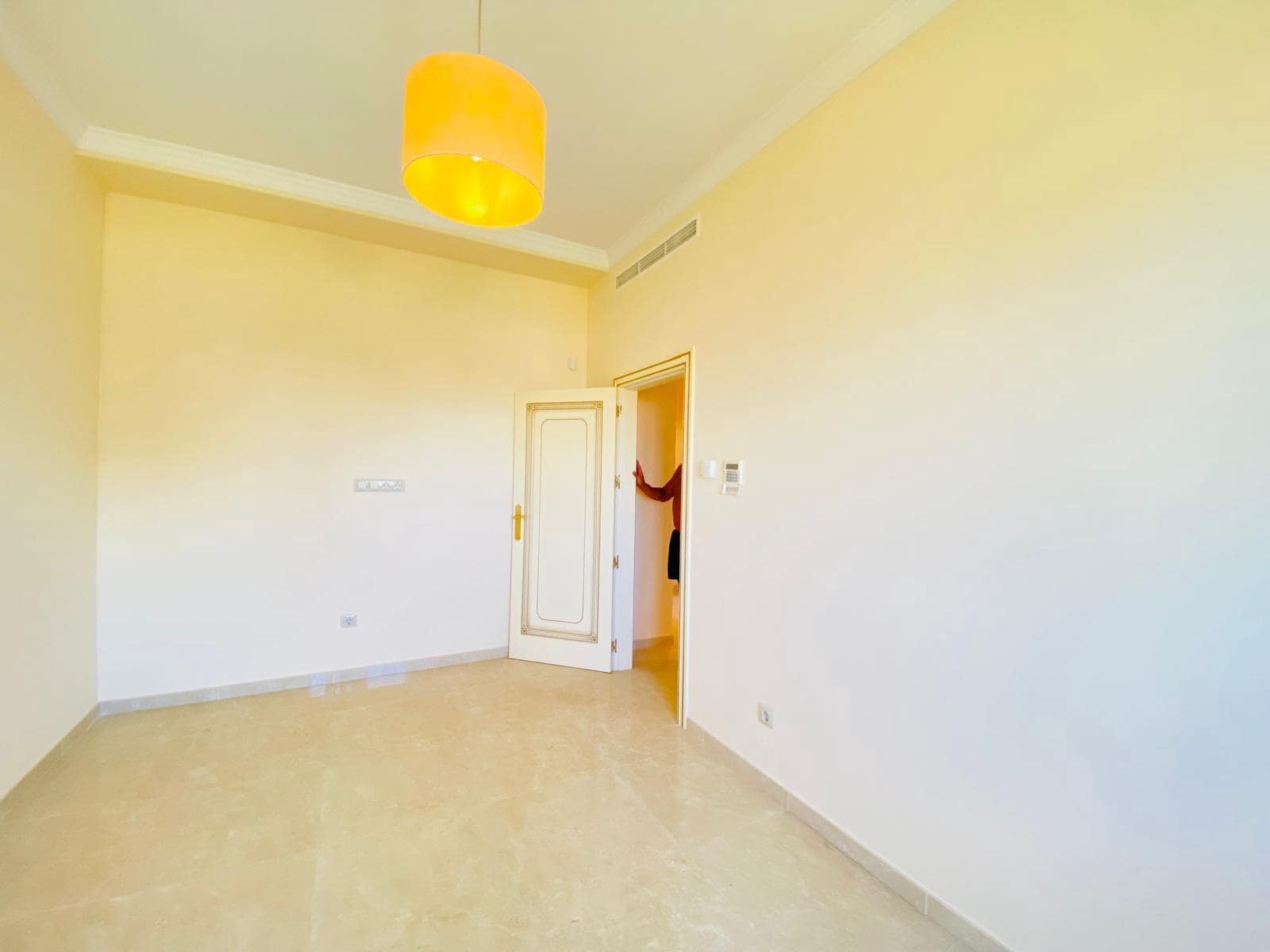 7 bedroom Villa for sale in Cabo Roig with pool garage - € 1,679,000 (Ref: 8377592)