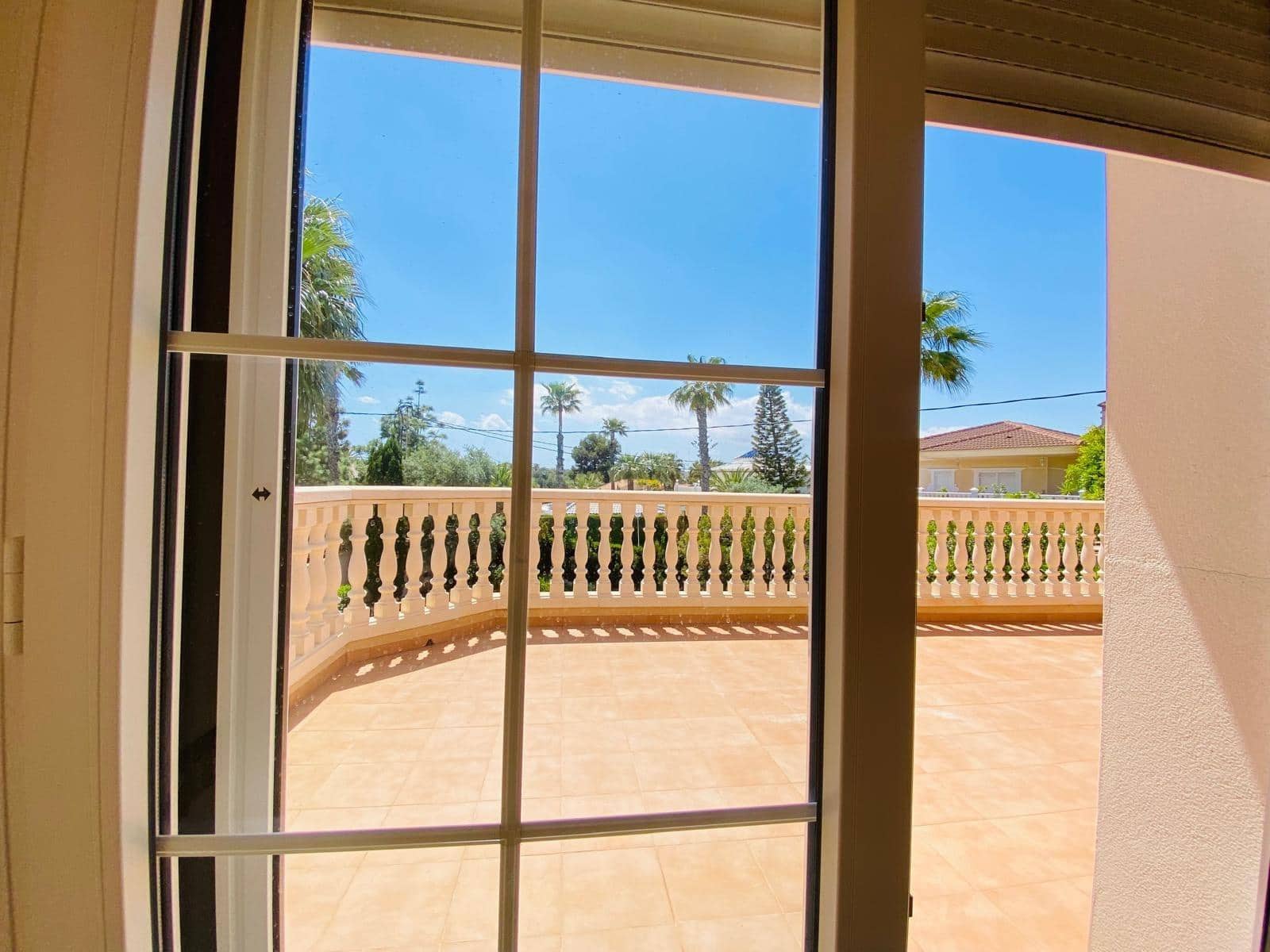 7 bedroom Villa for sale in Cabo Roig with pool garage - € 1,679,000 (Ref: 8377592)