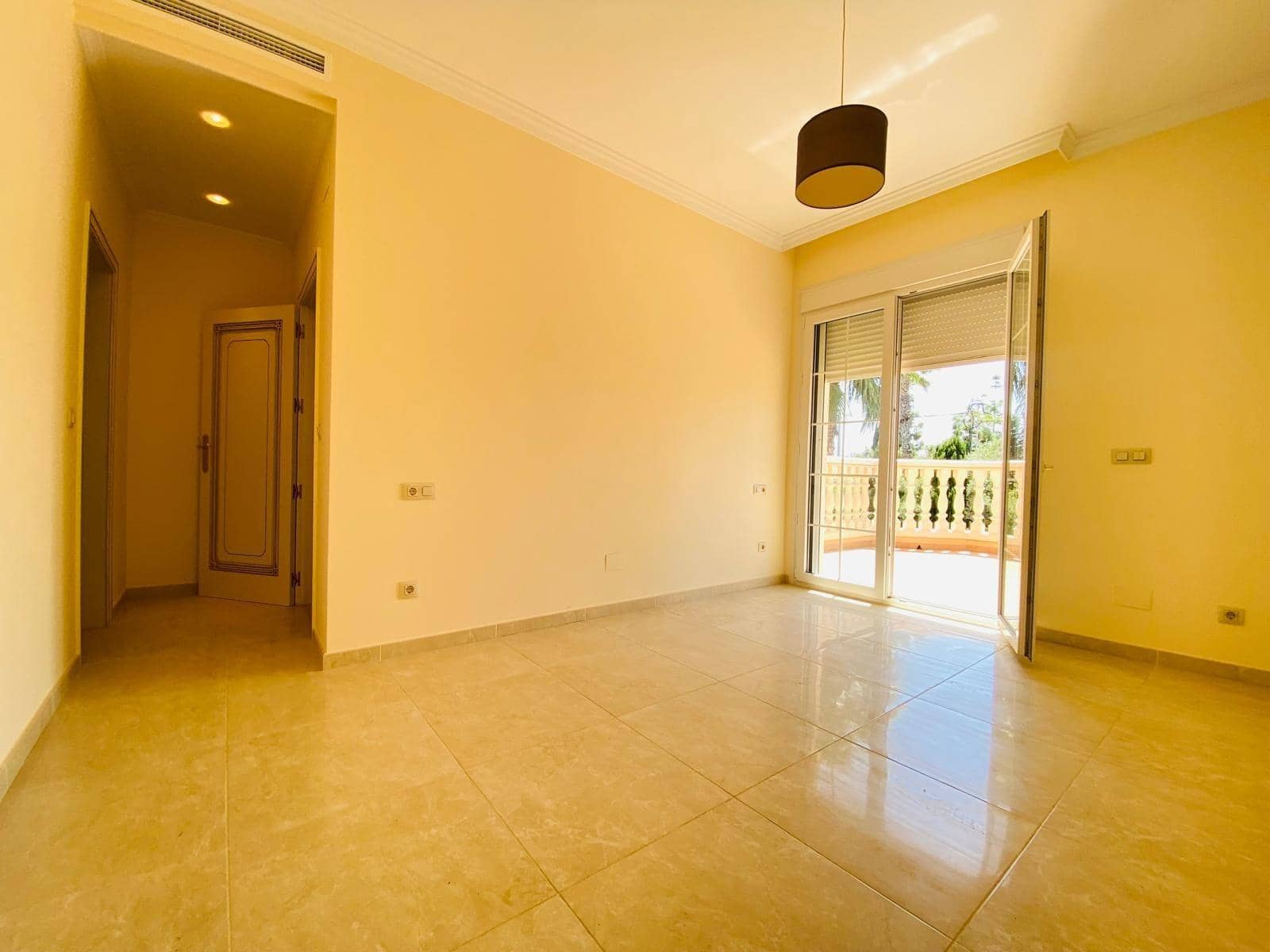 7 bedroom Villa for sale in Cabo Roig with pool garage - € 1,679,000 (Ref: 8377592)