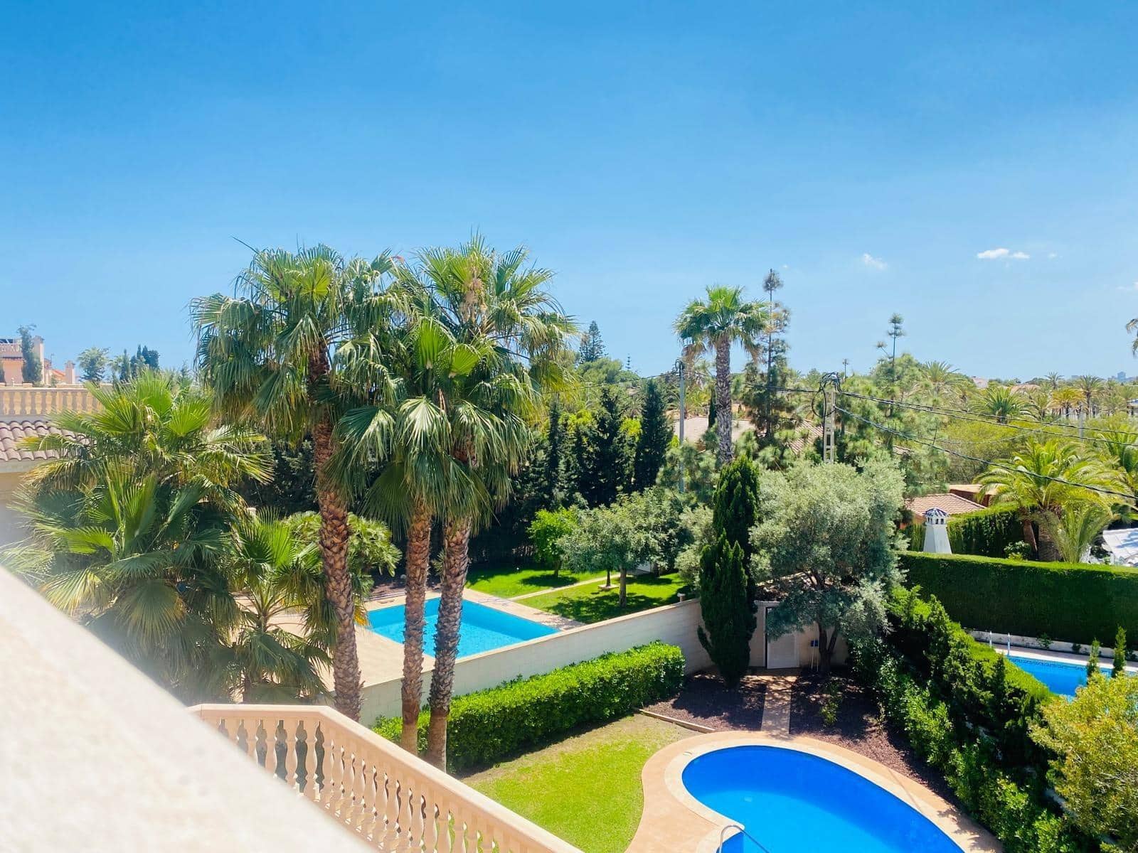 7 bedroom Villa for sale in Cabo Roig with pool garage - € 1,679,000 (Ref: 8377592)