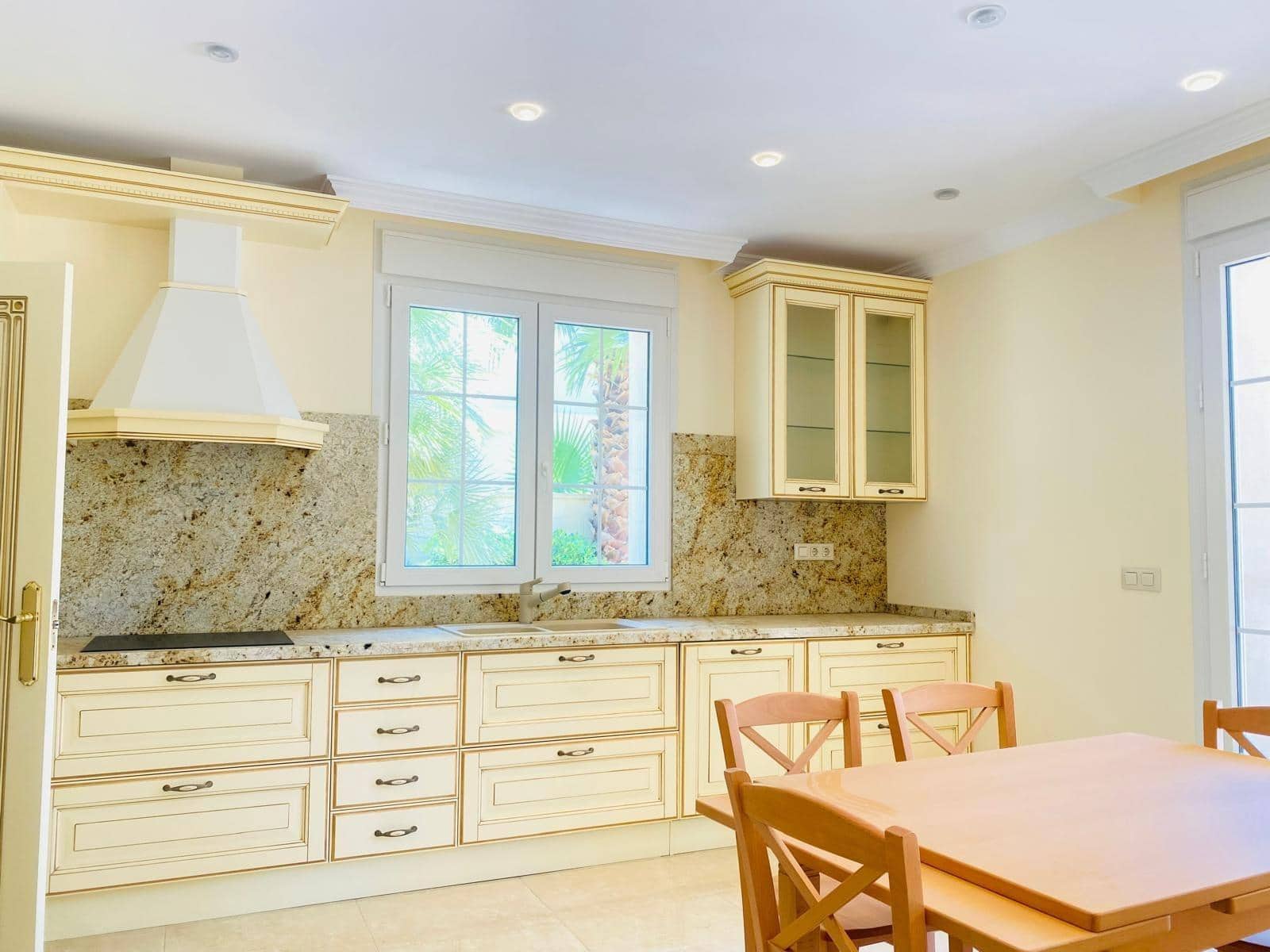 7 bedroom Villa for sale in Cabo Roig with pool garage - € 1,679,000 (Ref: 8377592)