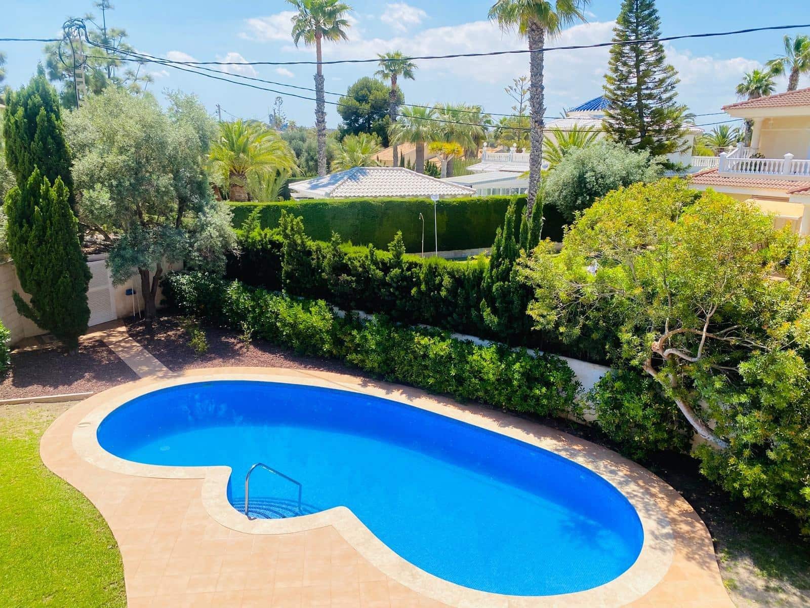 7 bedroom Villa for sale in Cabo Roig with pool garage - € 1,679,000 (Ref: 8377592)