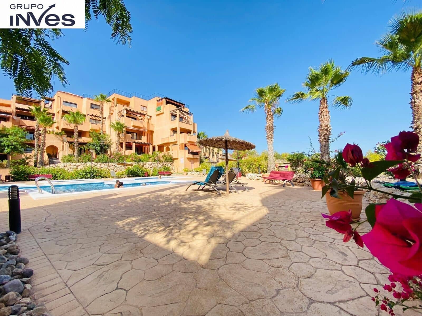 4 bedroom Villa for sale in Villamartin with pool - € 243,900 (Ref: 8472564)