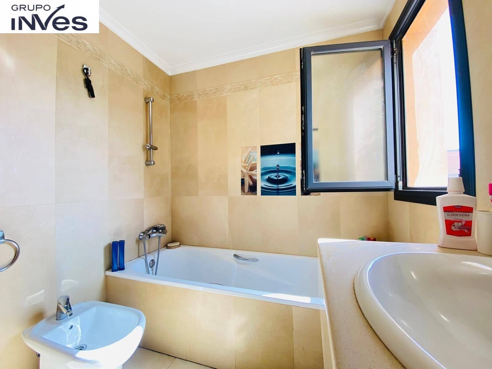 4 bedroom Villa for sale in Villamartin with pool - € 242,900 (Ref: 8472564)