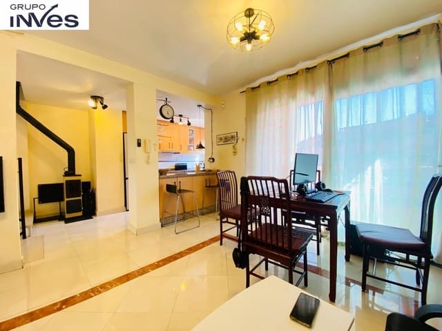 4 sypialnia Willa na sprzedaż w Villamartin, Orihuela z basenem - 242 900 € (Ref: 8472564)