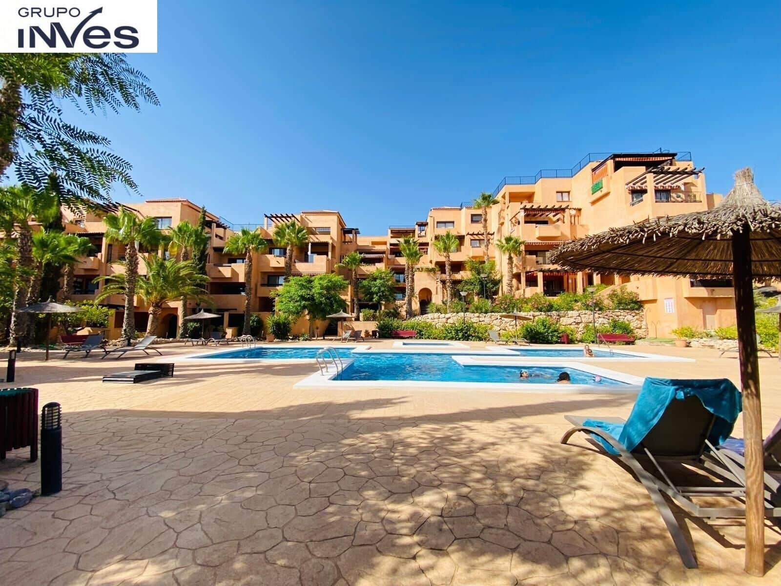 4 bedroom Villa for sale in Villamartin with pool - € 242,900 (Ref: 8472564)