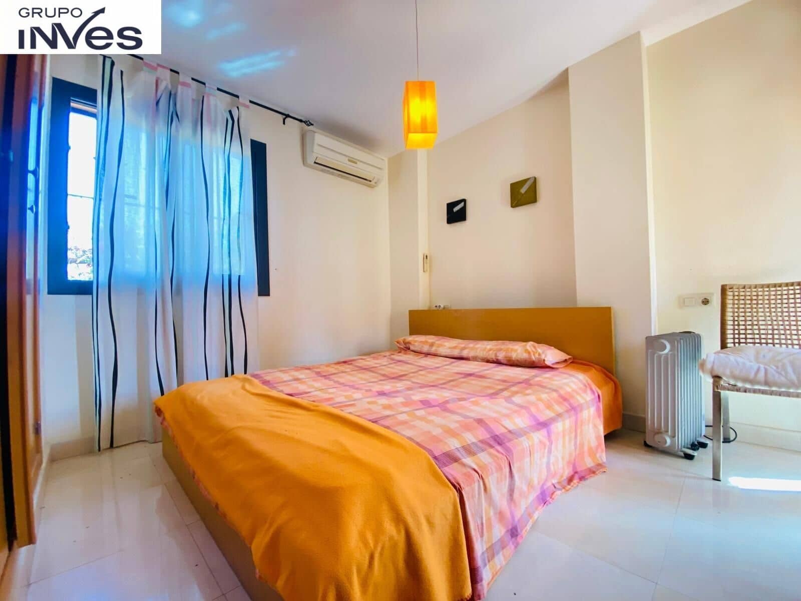 4 bedroom Villa for sale in Villamartin with pool - € 242,900 (Ref: 8472564)