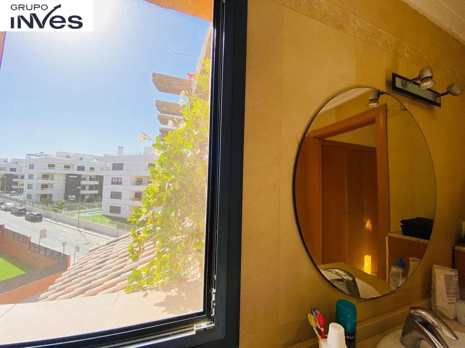 4 bedroom Villa for sale in Villamartin with pool - € 242,900 (Ref: 8472564)