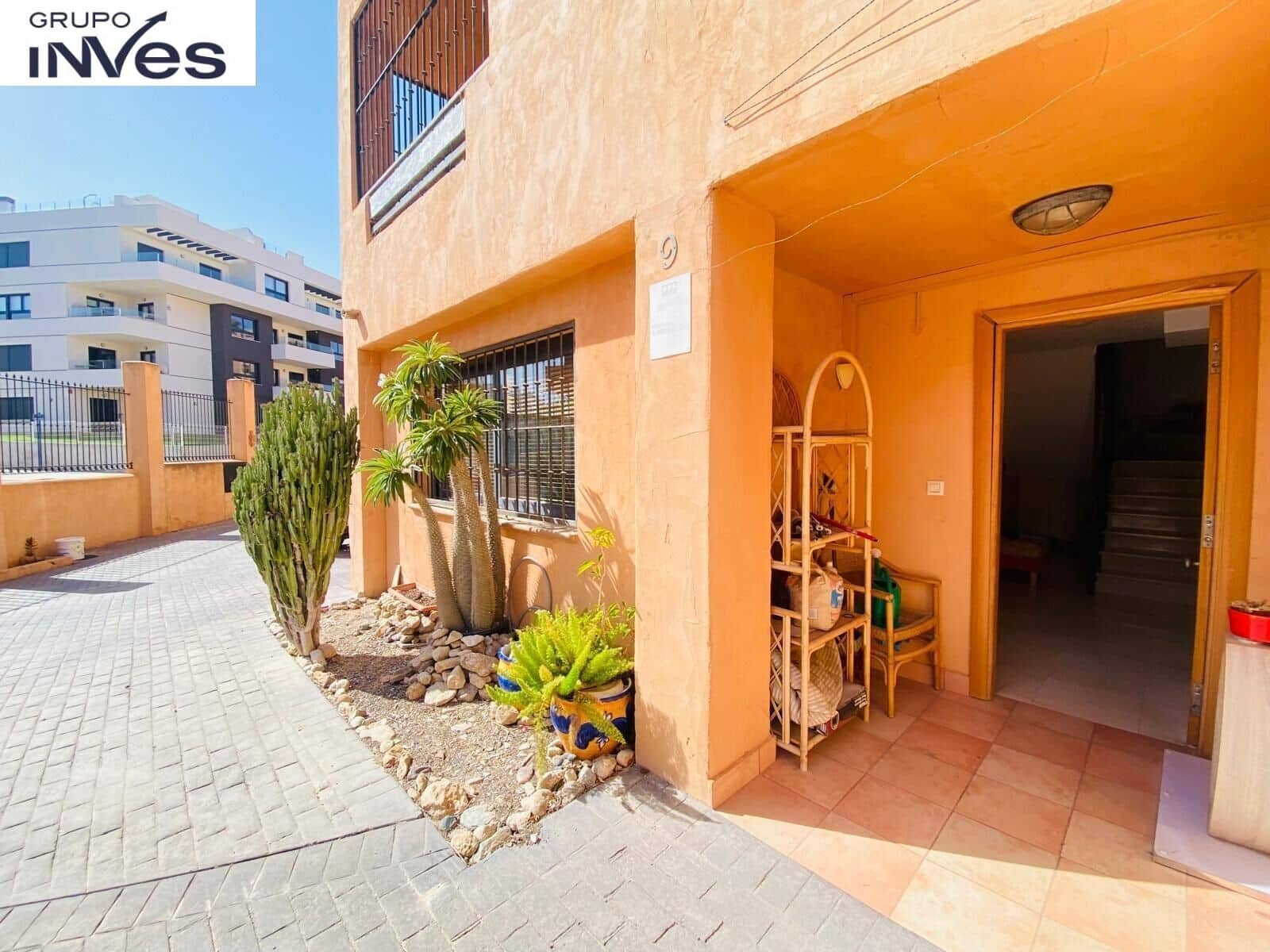 4 bedroom Villa for sale in Villamartin with pool - € 242,900 (Ref: 8472564)