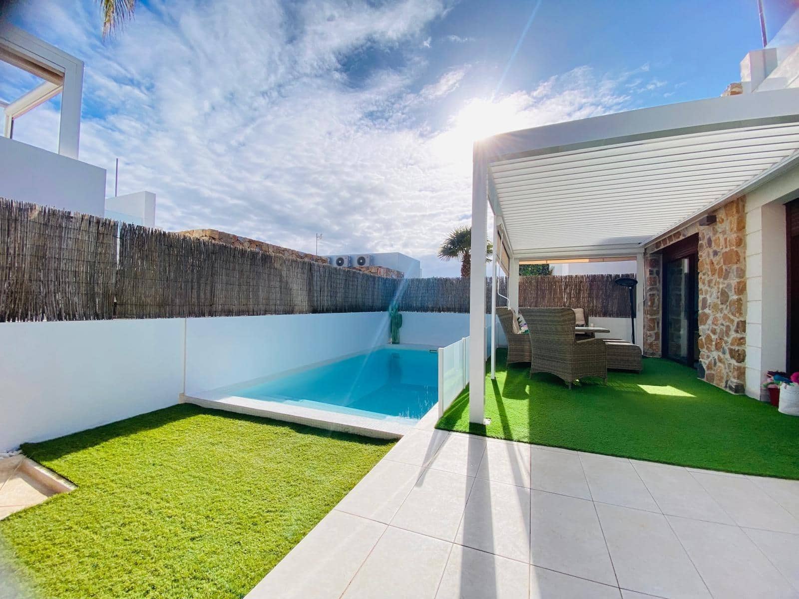 3 bedroom Villa for sale in Orihuela Costa with pool - € 349,800 (Ref: 8760034)