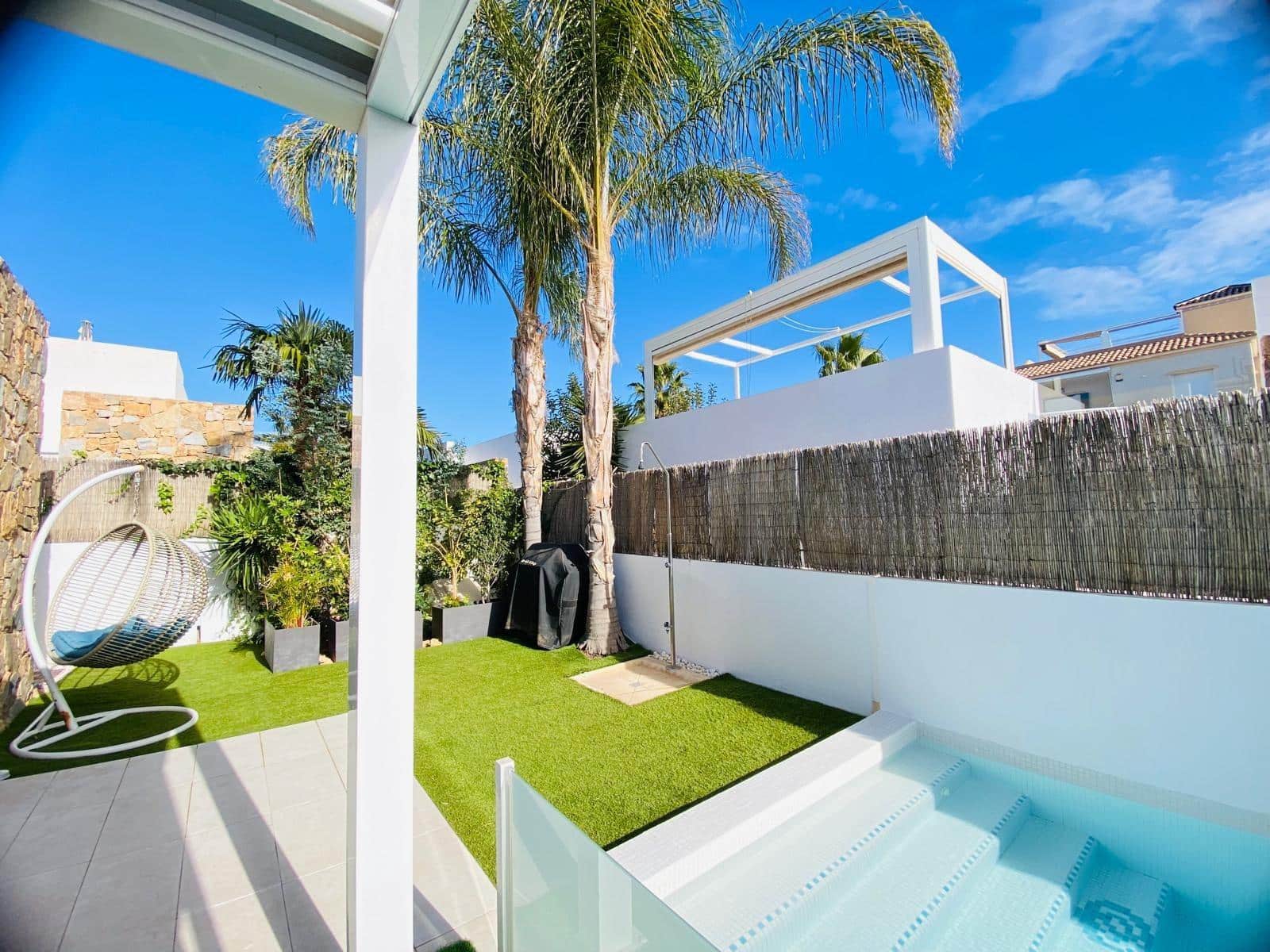 3 bedroom Villa for sale in Orihuela Costa with pool - € 349,800 (Ref: 8760034)