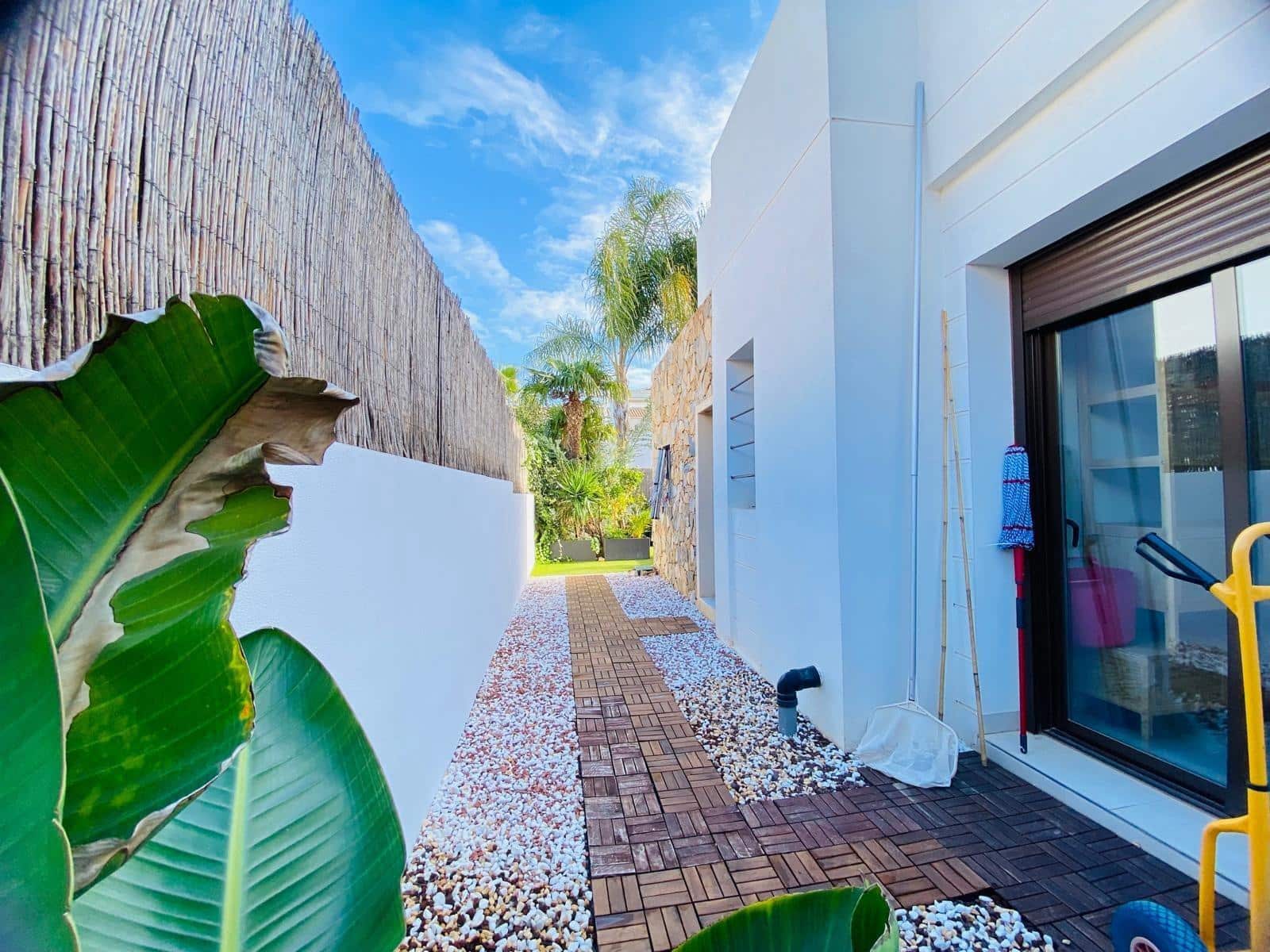 3 bedroom Villa for sale in Orihuela Costa with pool - € 349,800 (Ref: 8760034)