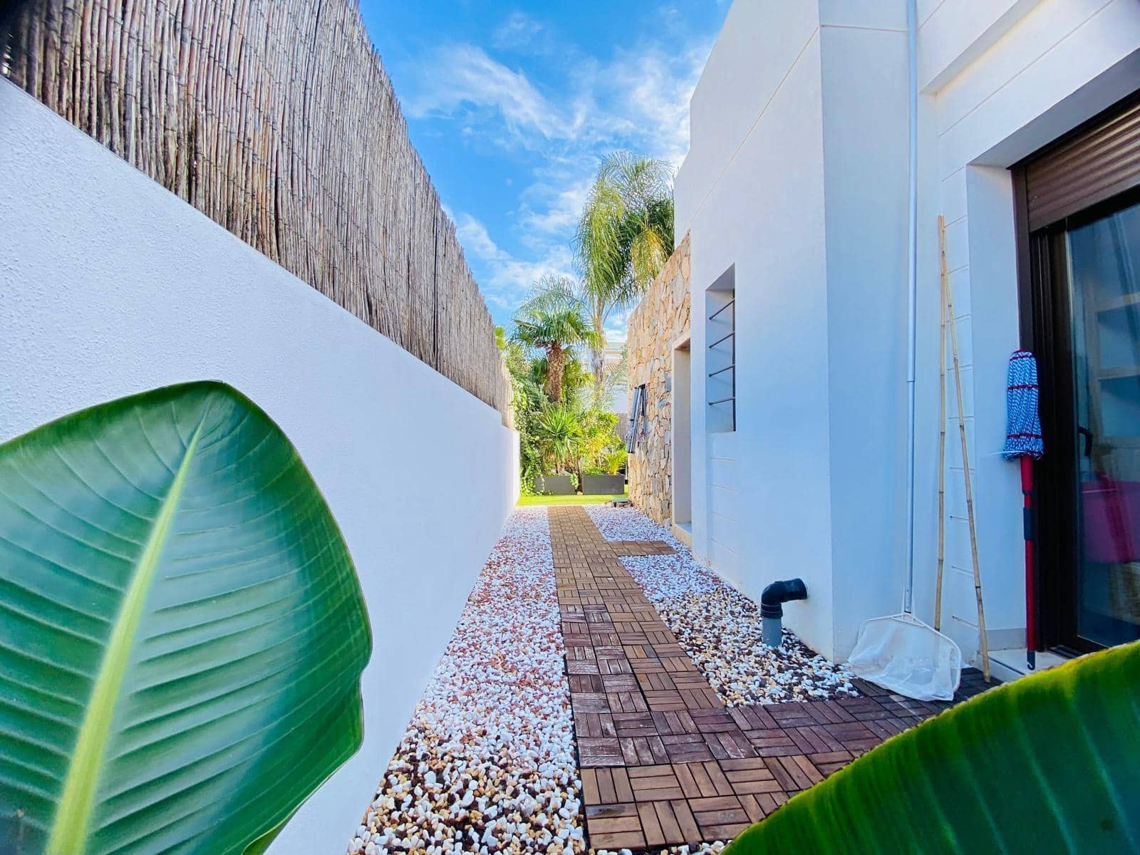 3 bedroom Villa for sale in Orihuela Costa with pool - € 349,800 (Ref: 8760034)