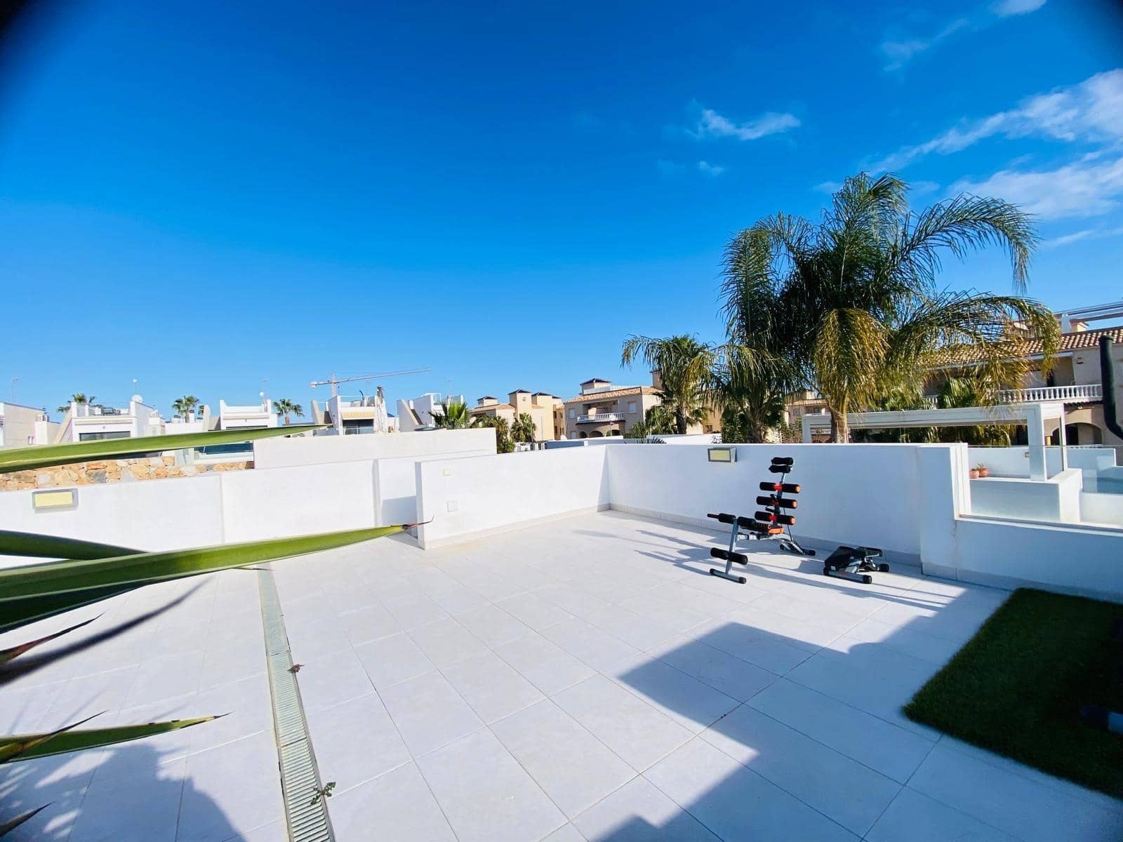 3 bedroom Villa for sale in Orihuela Costa with pool - € 349,800 (Ref: 8760034)