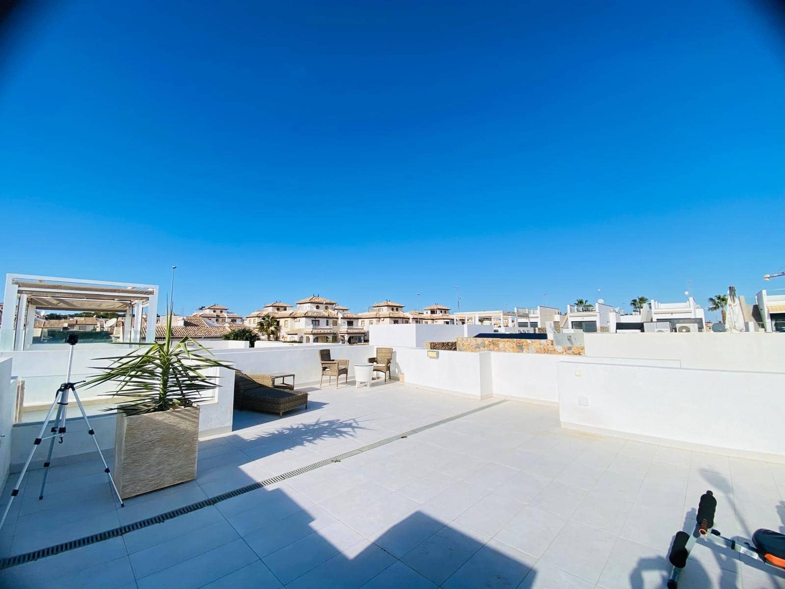 3 bedroom Villa for sale in Orihuela Costa with pool - € 349,800 (Ref: 8760034)