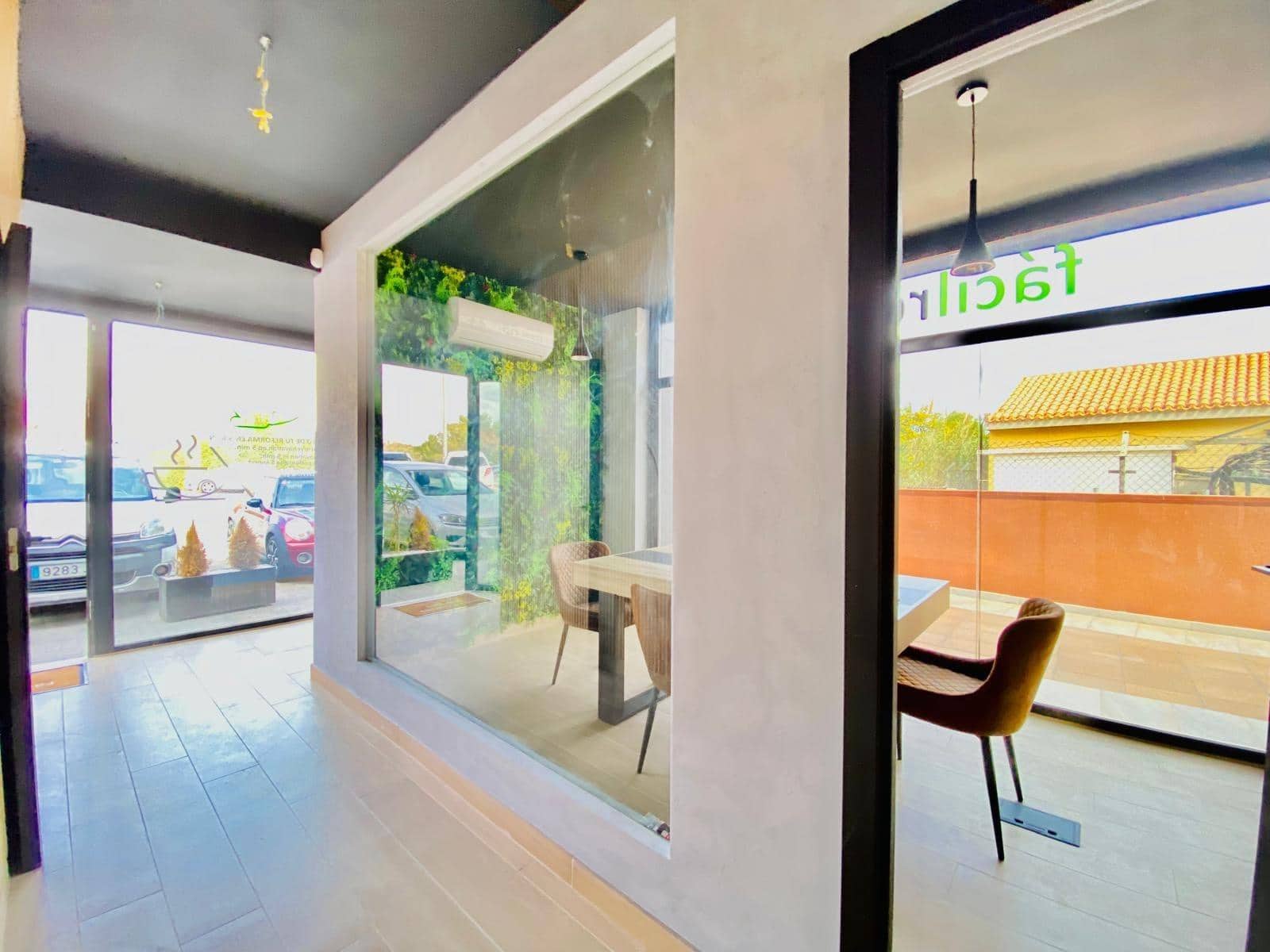 Erhverv til salg i Orihuela Costa - € 147.900 (Ref: 8879806)