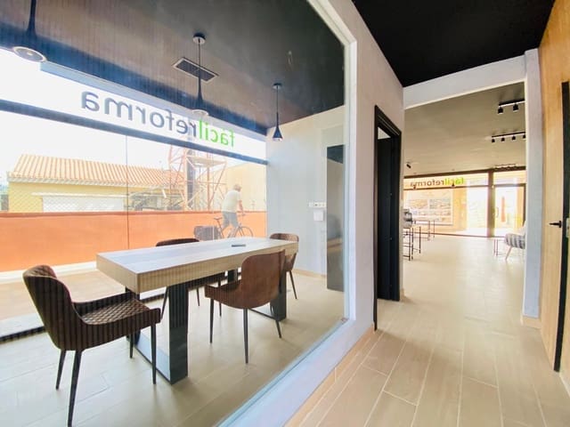 Commerciale in vendita in Villamartín - Las Filipinas, Orihuela - 148.900 € (Rif: 8879806)