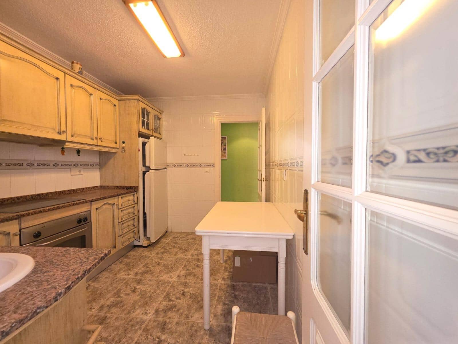 Apartamento de 2 habitaciones en Torrevieja en venta - 156.700 € (Ref: 8926594)