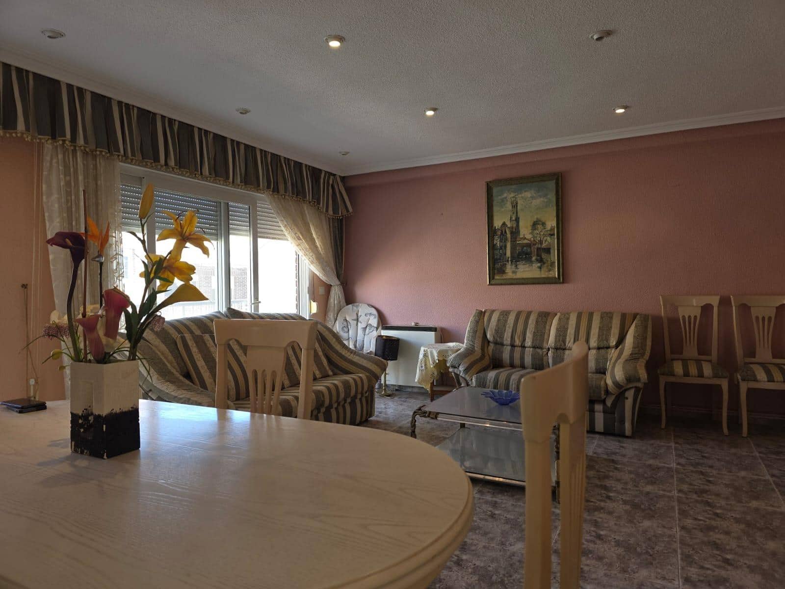 Apartamento de 2 habitaciones en Torrevieja en venta - 156.700 € (Ref: 8926594)