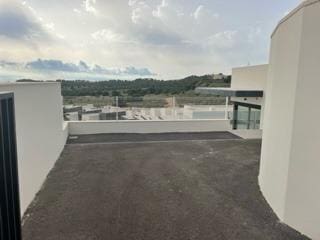 Chalet de 3 habitaciones en San Miguel de Salinas en venta con piscina - 875.000 € (Ref: 8992650)