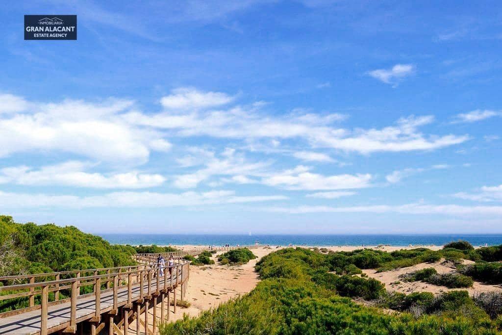 Garage til salg i Arenales del Sol - € 17.000 (Ref: 8992651)